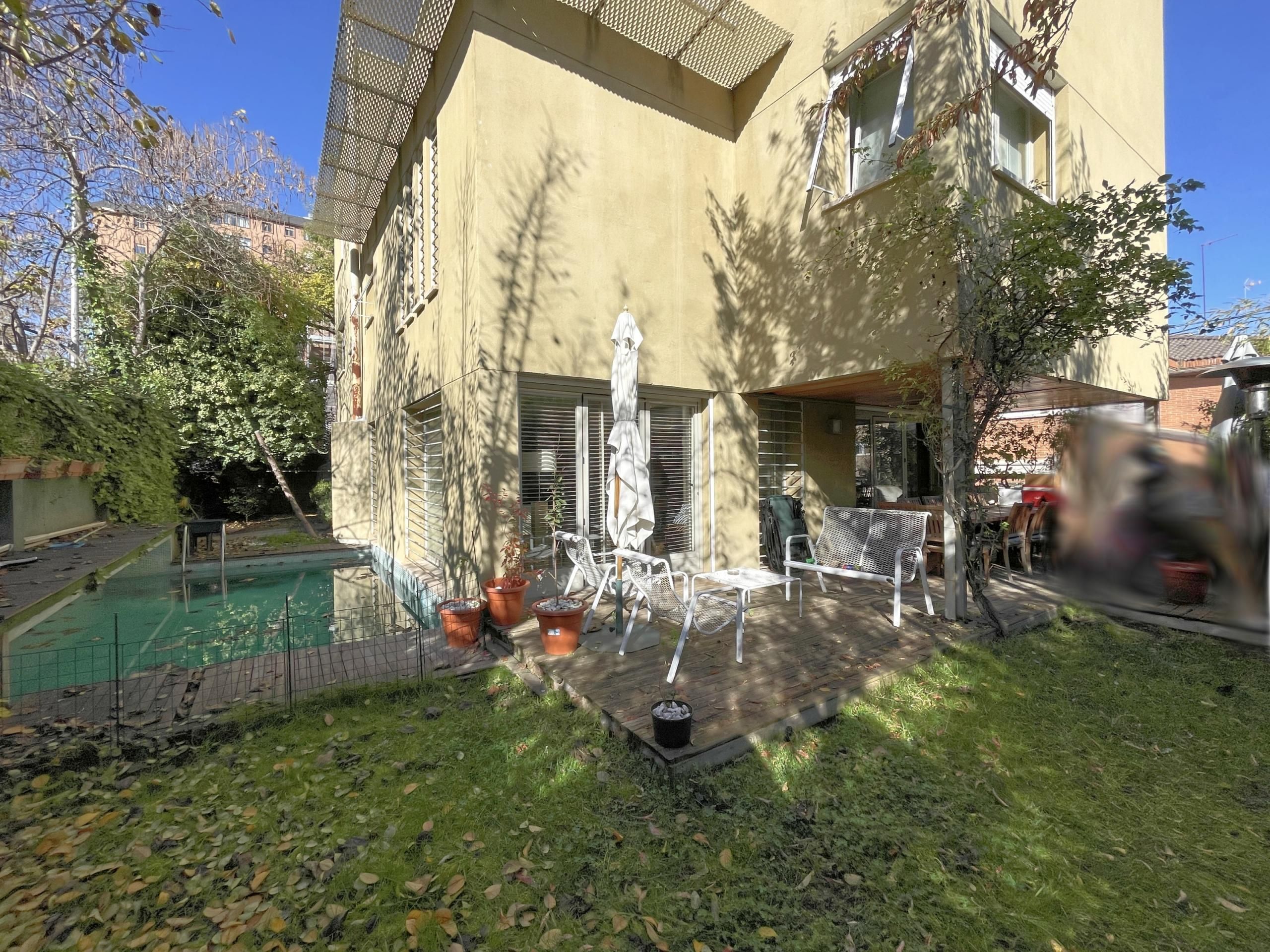 Jardí de Casa o xalet en venda en  Madrid Capital amb Calefacció, Jardí privat i Terrassa