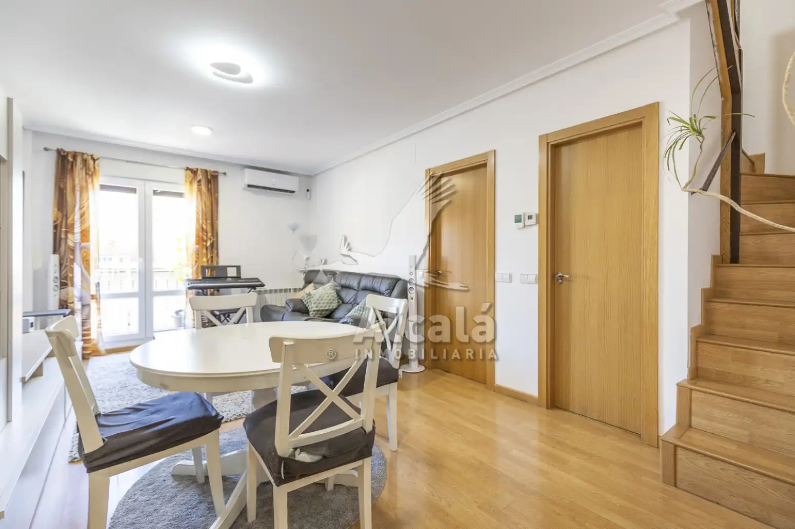 Schlafzimmer von Wohnung zum Verkauf in Camarma de Esteruelas mit Heizung, Balkon und Gemeinschaftspool