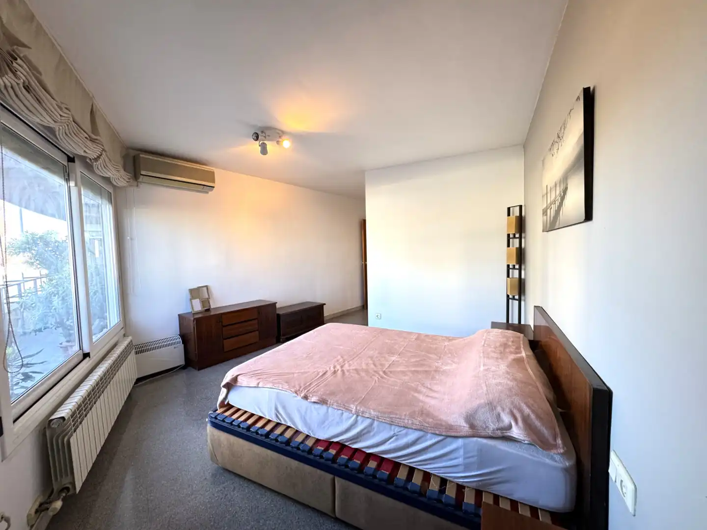 Habitación de Piso en venta en Terrassa con Aire acondicionado, Calefacción y Amueblado