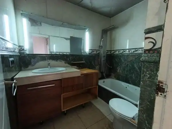 Baño de Casa adosada en venta en Terrassa con Terraza y Balcón
