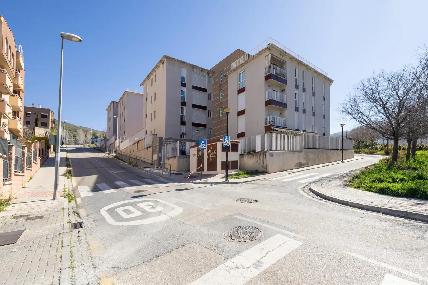 Vista exterior de Pis en venda en Granada