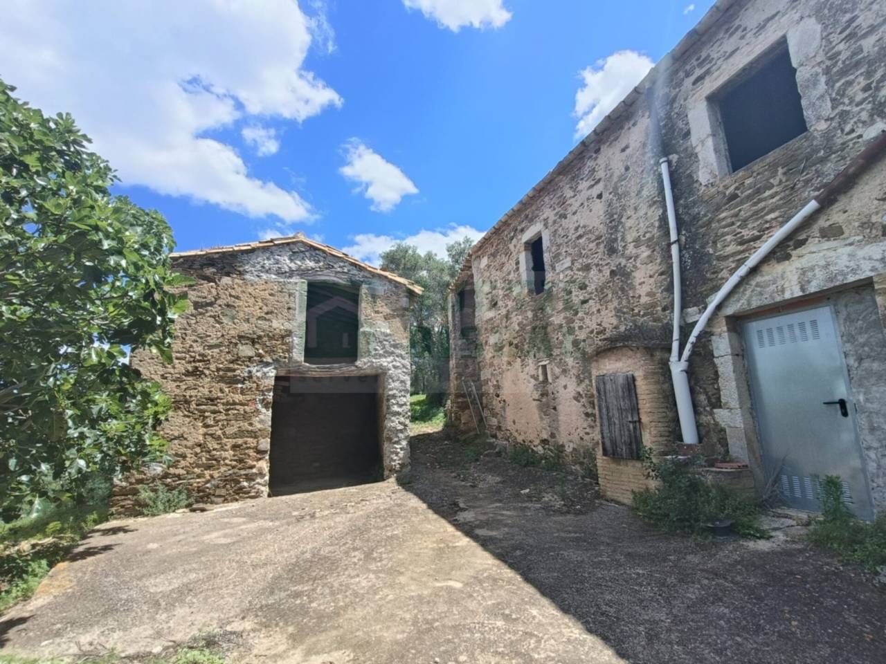 Exterior view of Country house for sale in Girona Capital