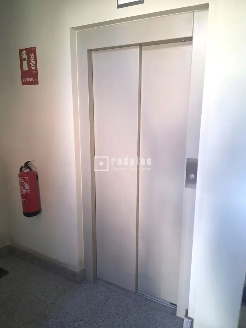 Schlafzimmer von Wohnung zum Verkauf in Madrid mit Klimaanlage, Heizung und Terrasse