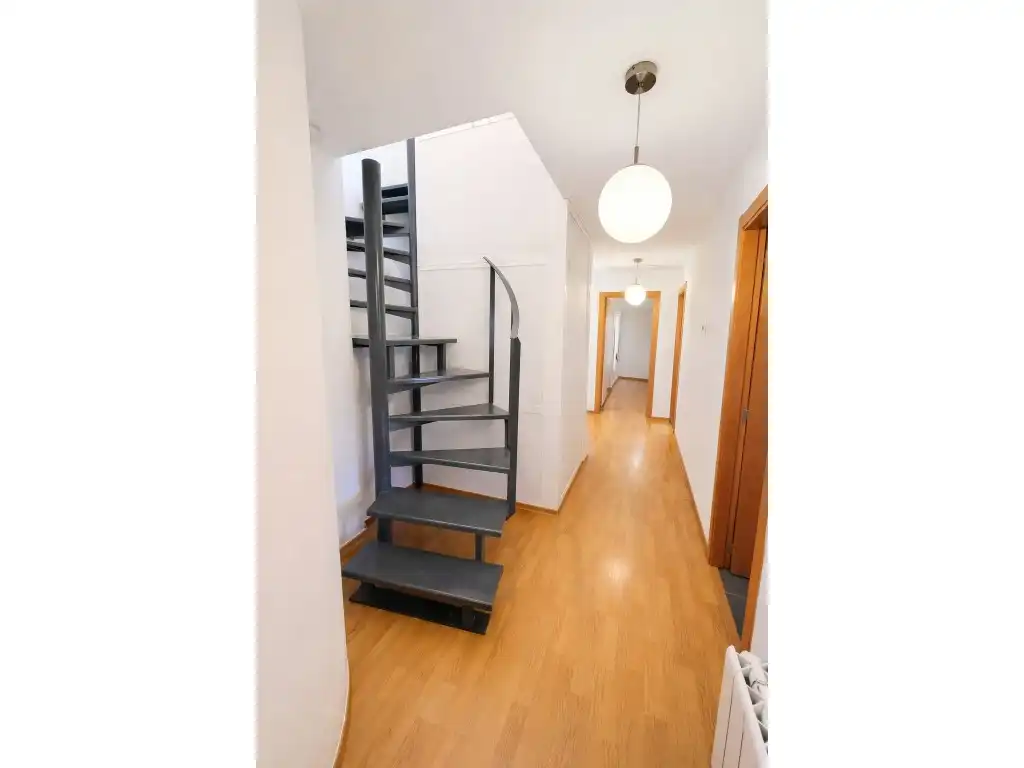 Maisonette zum Verkauf in Cocentaina mit Klimaanlage, Heizung und Terrasse