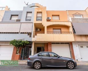 Vista exterior de Casa adosada en venda en El Ejido amb Terrassa i Balcó