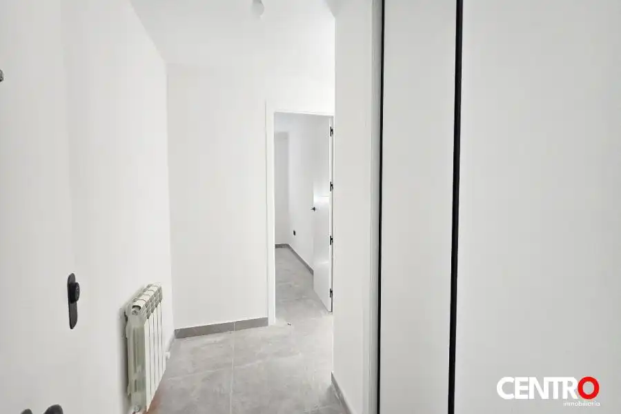 Wohnung zum Verkauf in Cenes de la Vega mit Klimaanlage, Heizung und Privatgarten