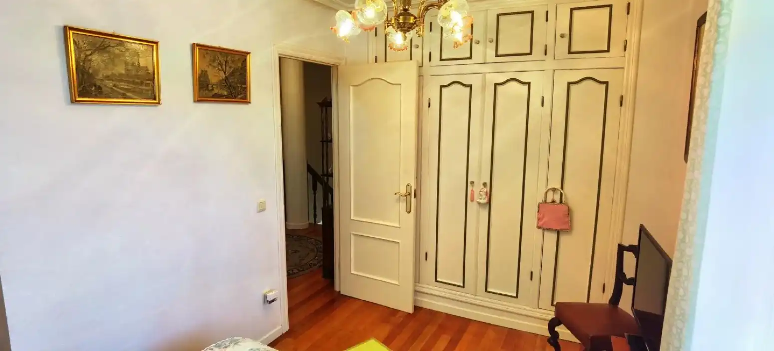 Haus oder Chalet zum Verkauf in Gijón 