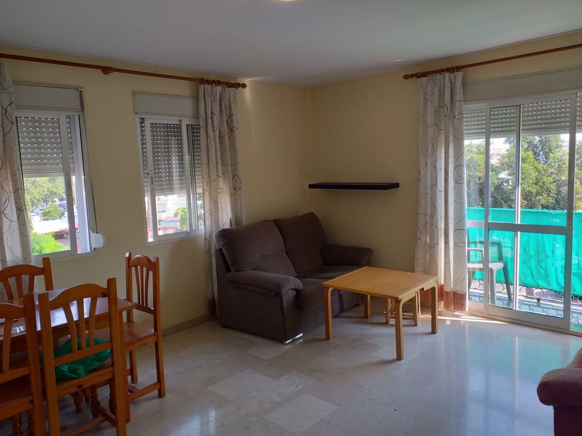 Sala d'estar de Apartament de lloguer en Benalmádena