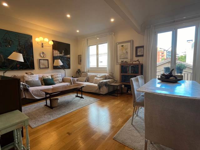 Piso en Venta en Vila de Gràcia