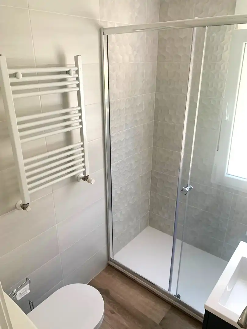 Baño de Piso en venta en Ávila con Calefacción, Amueblado y Horno