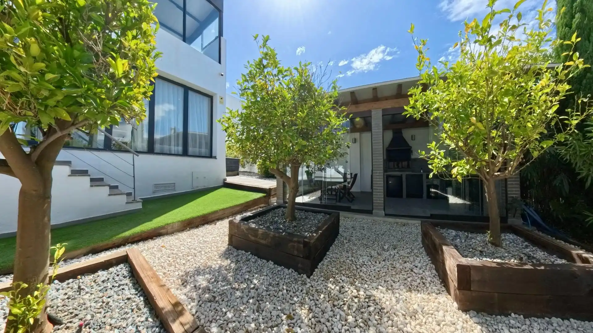 Reihenhaus mit Terrasse zur Miete in Calle CHARINAS, imagen 30