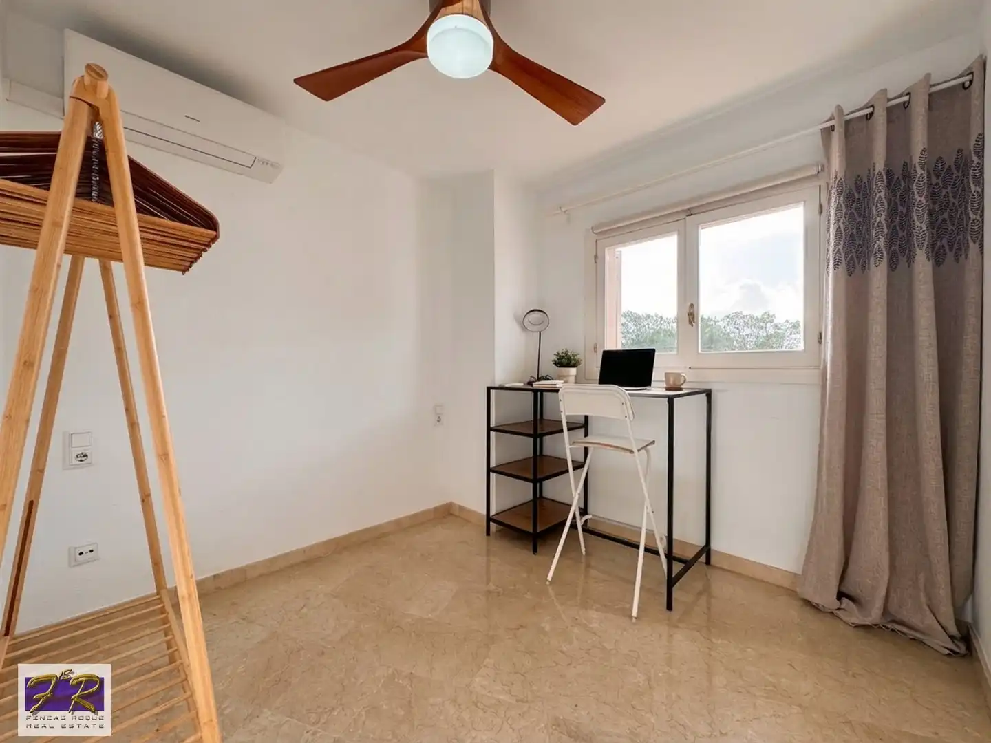 Schlafzimmer von Dachboden zum Verkauf in Alcúdia mit Klimaanlage, Heizung und Terrasse