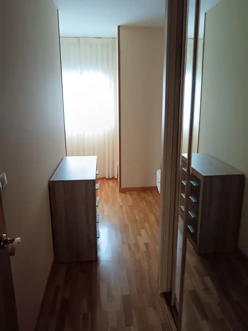 Schlafzimmer von Wohnung zur Miete in A Coruña Capital  mit Heizung, Terrasse und Möbliert