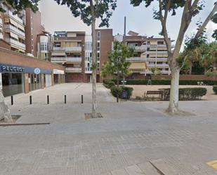 Vista exterior de Pis en venda en Cornellà de Llobregat
