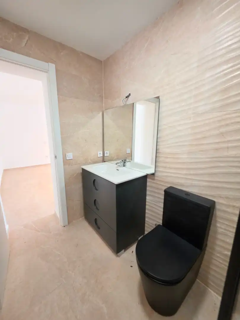 Bathroom of Houses for sale in Almoster  with Air Conditioner, Heating and Private garden