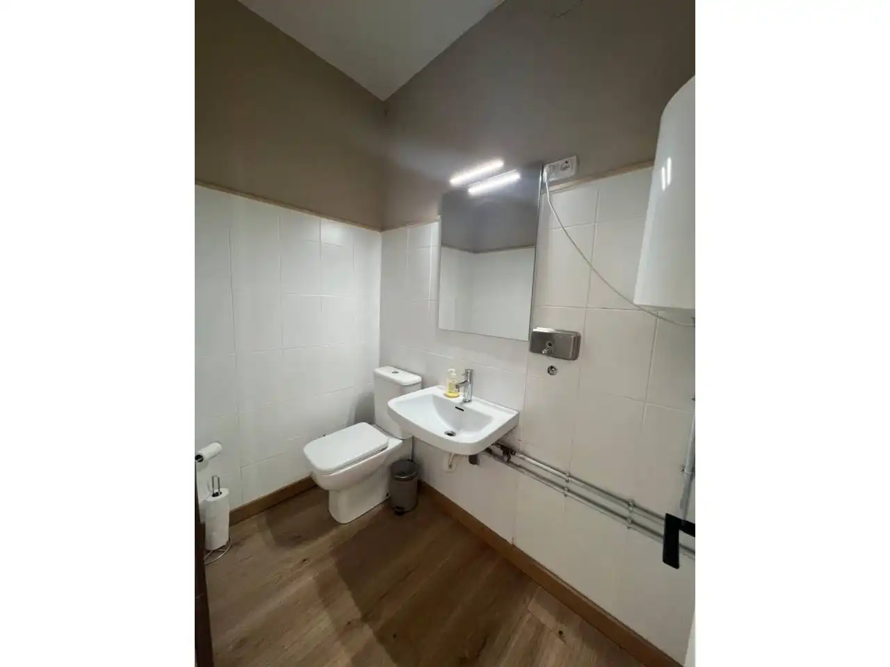 Bathroom of Commercial properties for transfer in Terrassa
