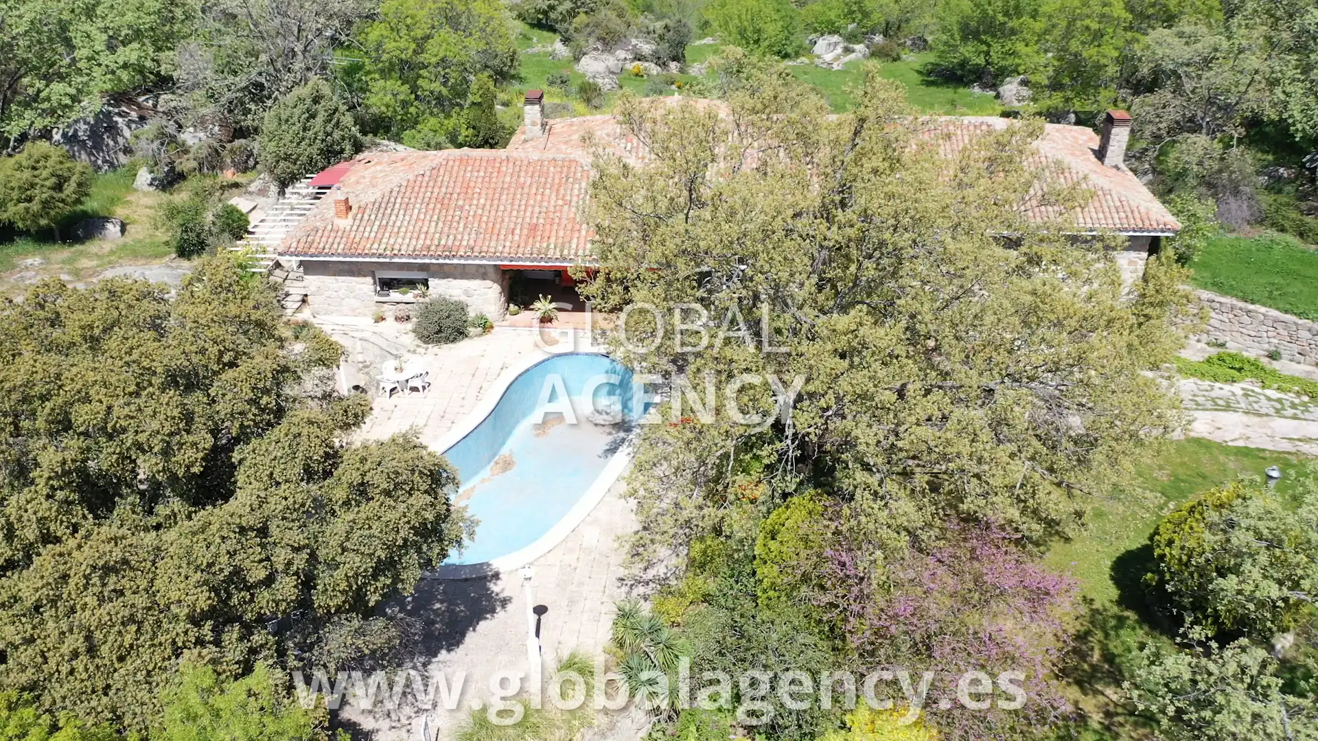 Piscina de Terreny en venda en El Escorial