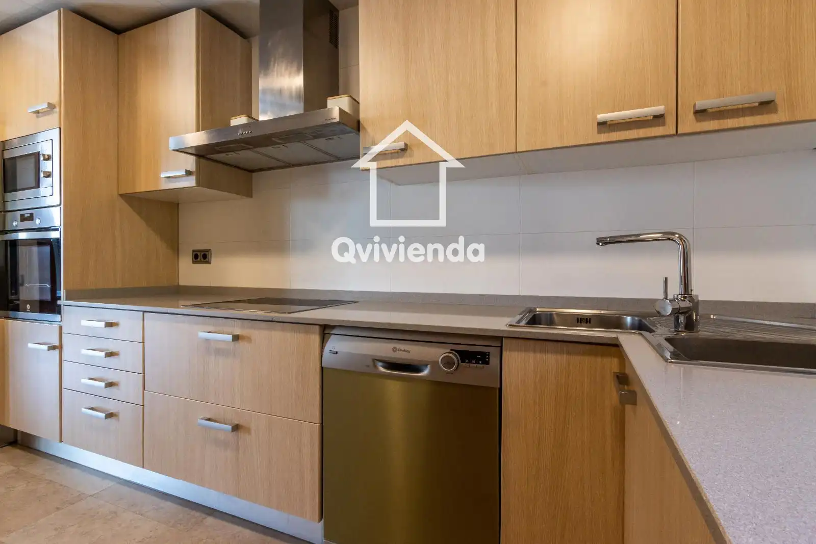 Casa adosada en venta en Santa Fe, Campins