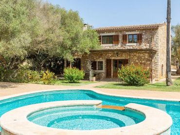 Casa rústica amb piscina de lloguer a DS TERCERA VOLTA