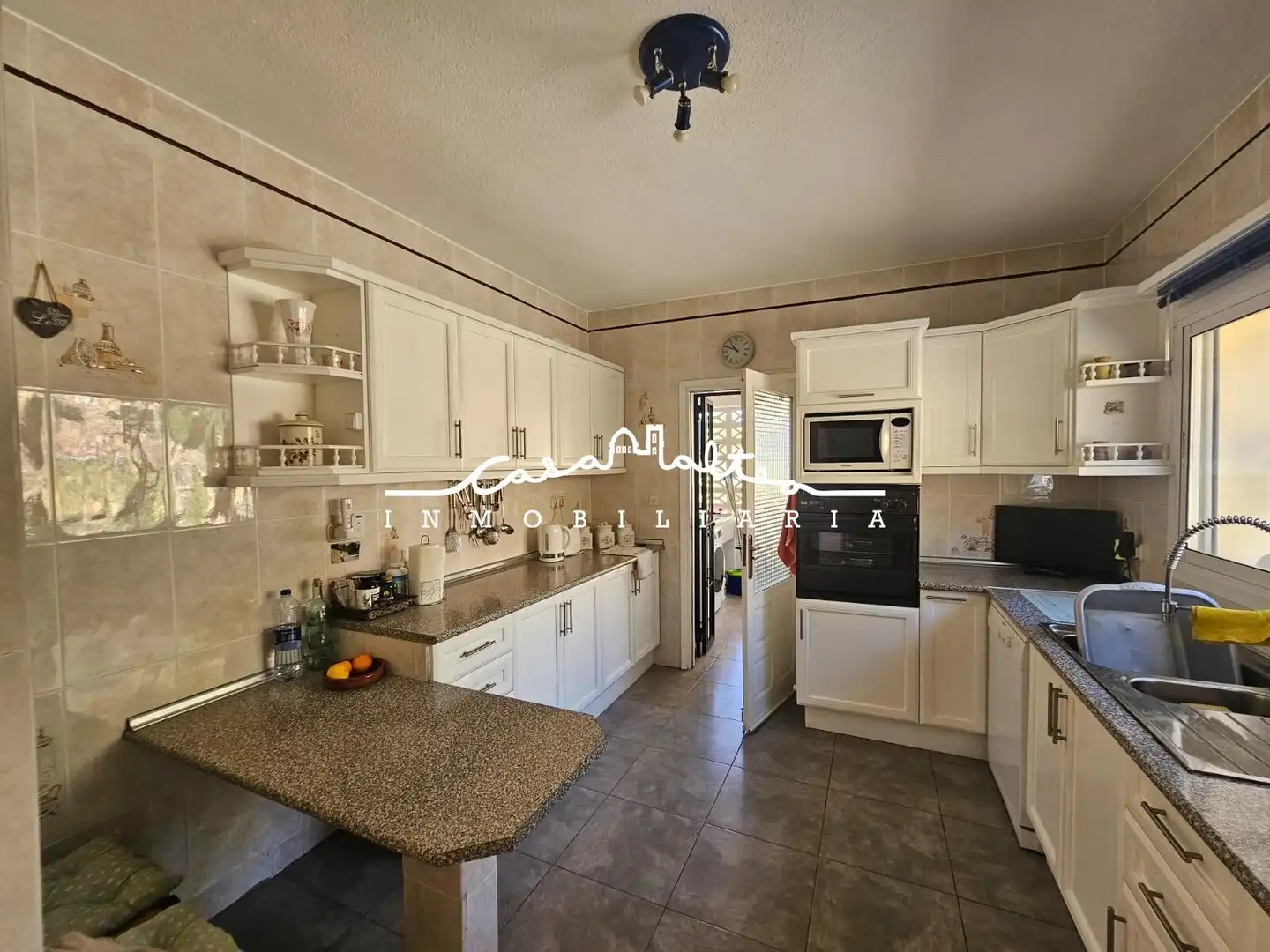 Cocina de Casa o chalet en venta en Altea con Aire acondicionado, Jardín privado y Terraza