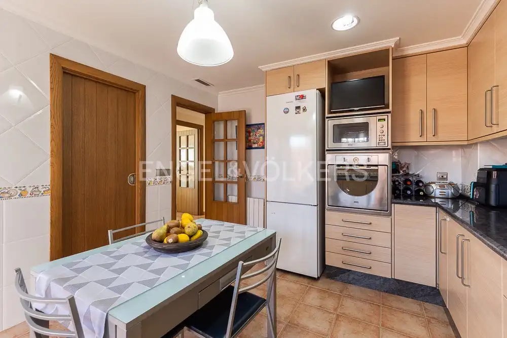 Cocina de Casa o chalet en venta en Náquera con Aire acondicionado, Calefacción y Jardín privado