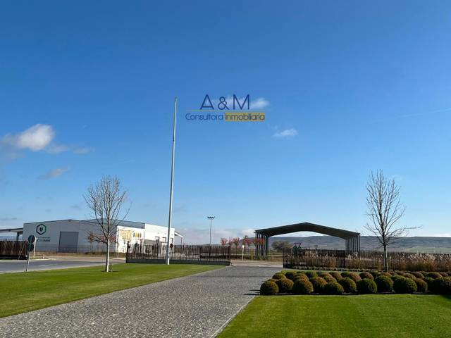 Nave industrial en Venta en Paraje de la Gata poligono 502 en Villamartín de Campos