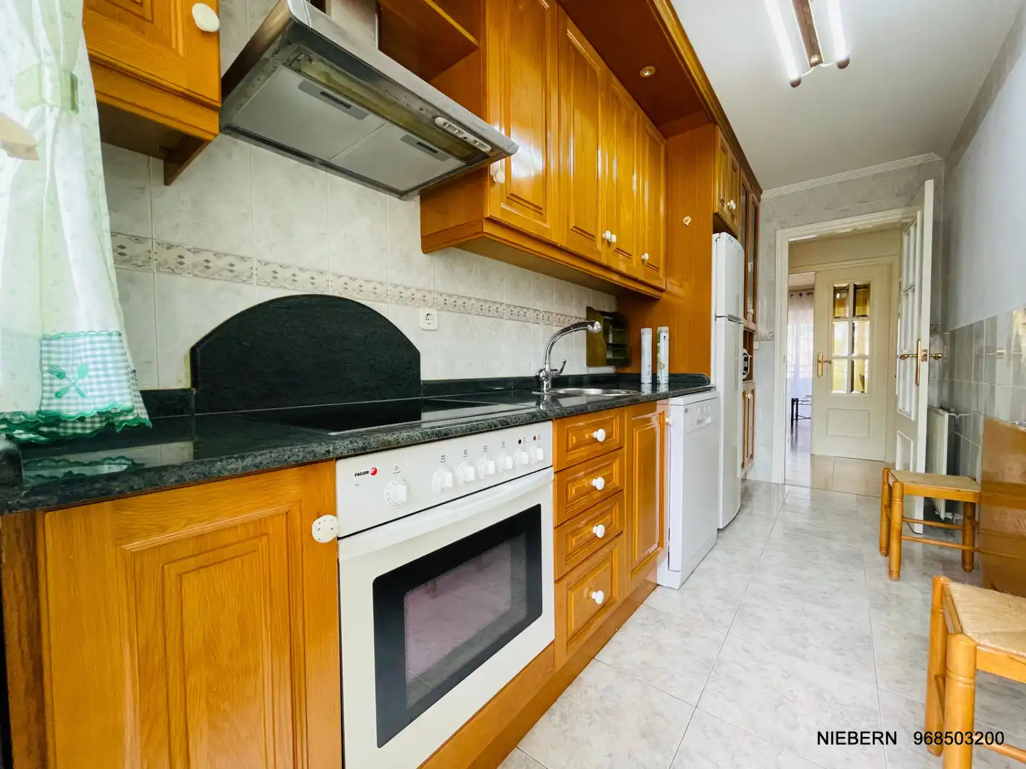 Flat with terrace to rent in Avenida de Venecia, imagen 31
