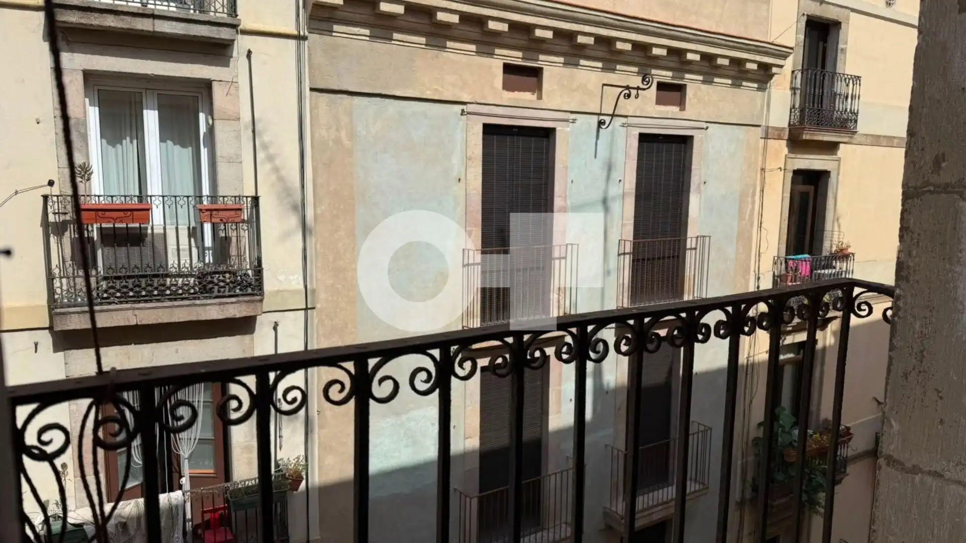 Flat with terrace for sale in Carrer Carrer Hospital, imagen 7