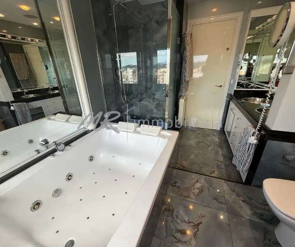 Baño de Piso en venta en Granollers con Aire acondicionado, Calefacción y Trastero