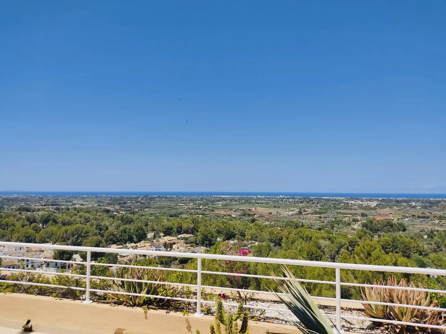 Vista exterior de Àtic en venda en Dénia amb Aire condicionat, Calefacció i Terrassa