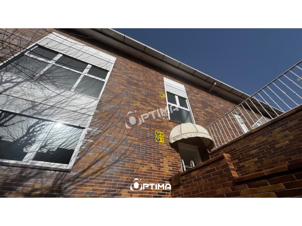 Houses for sale in Timón