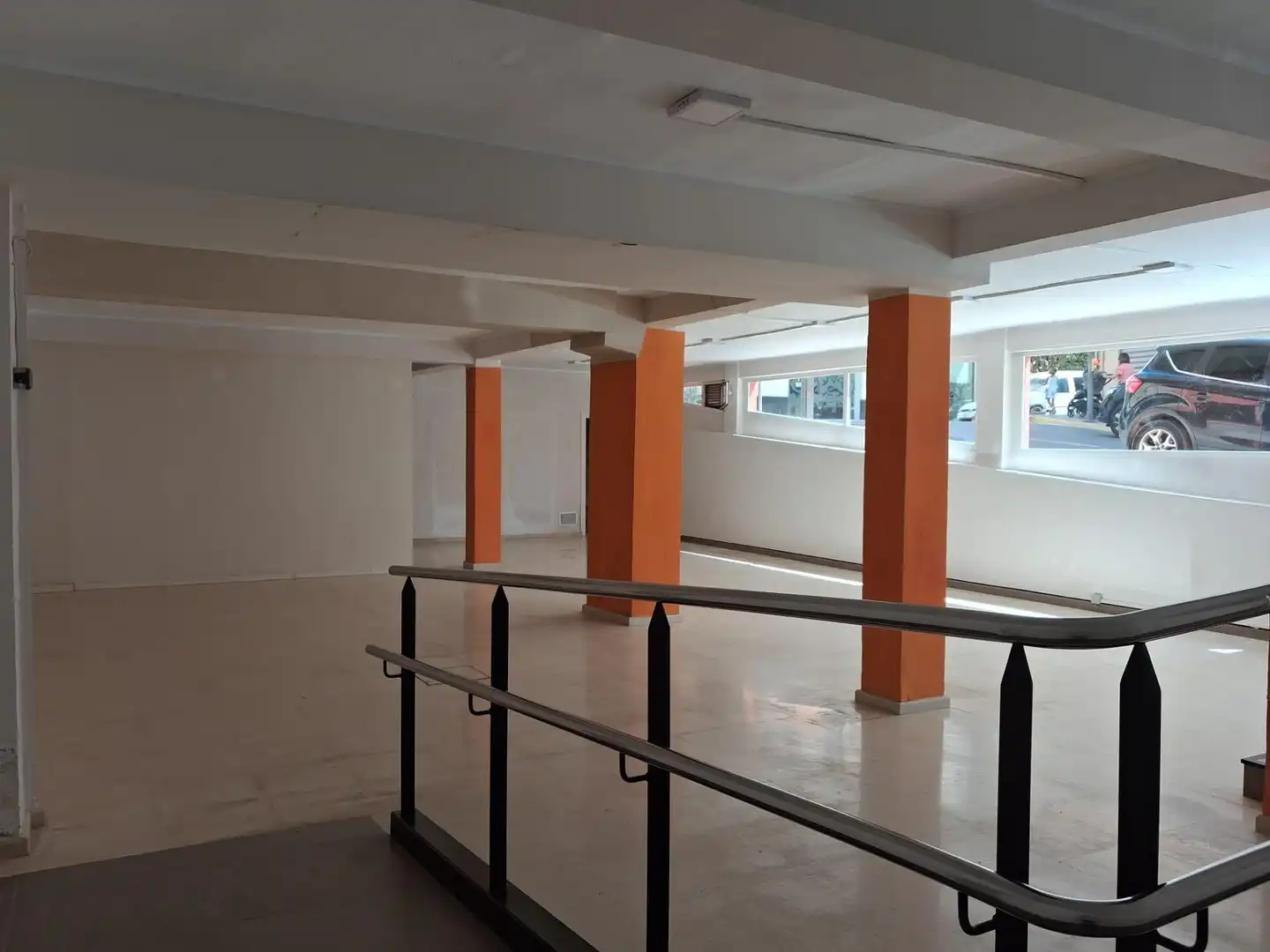 Gewerbefläche zum Verkauf in Avenida GENERAL PEREYRA 21, imagen 6