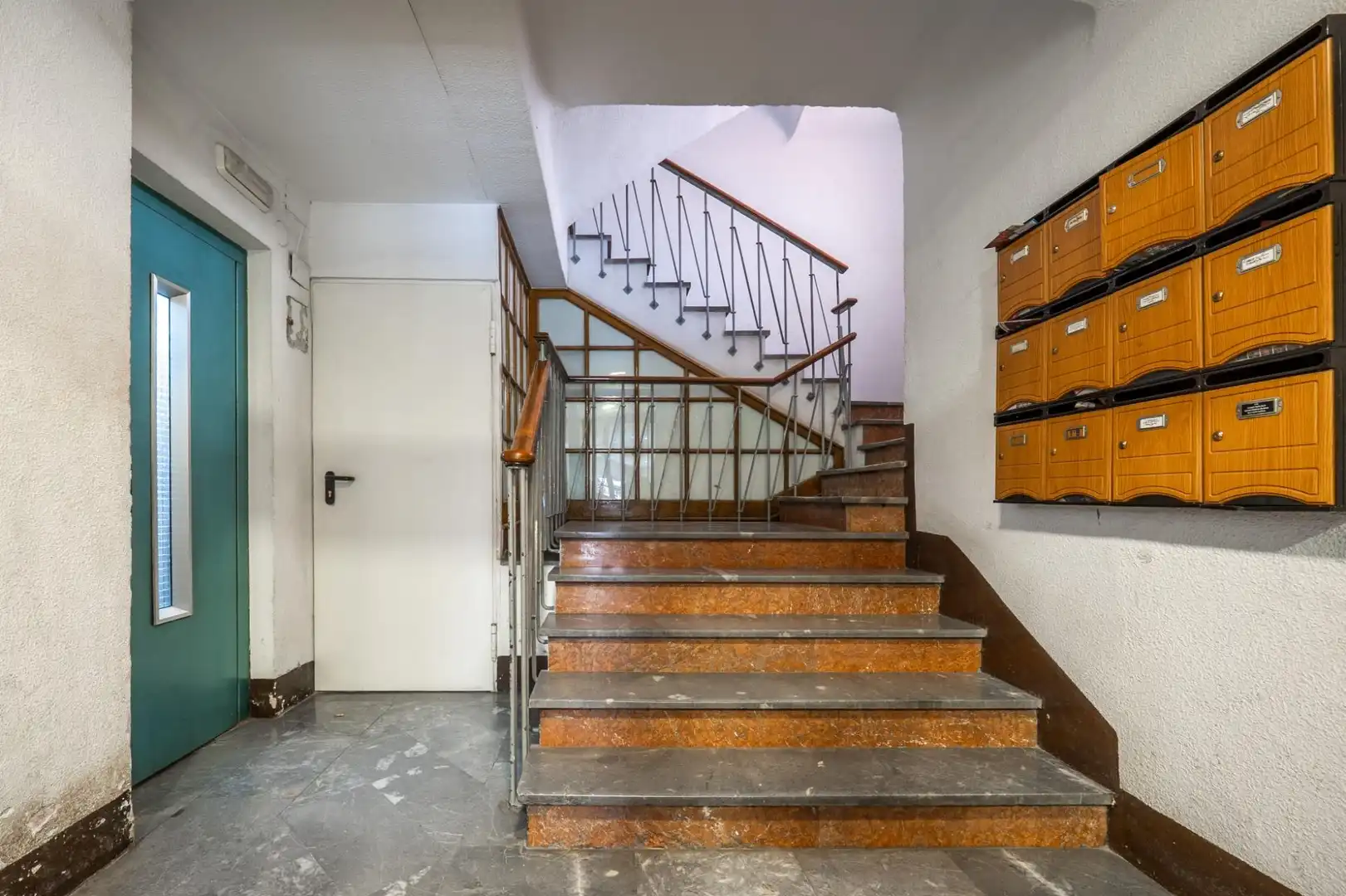 Wohnung zum Verkauf in Granada mit Klimaanlage