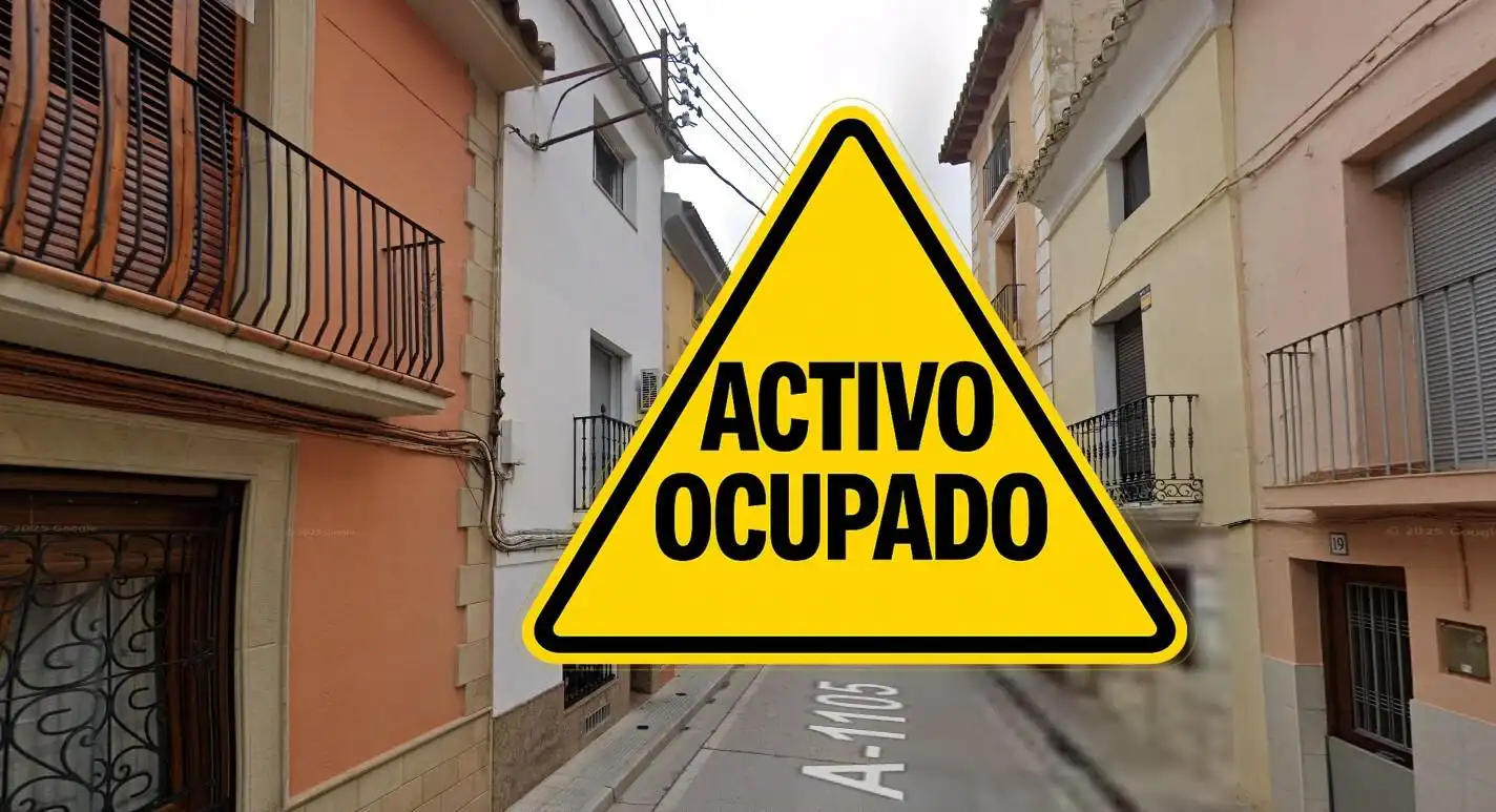Exterior view of Houses for sale in Gelsa, Zaragoza