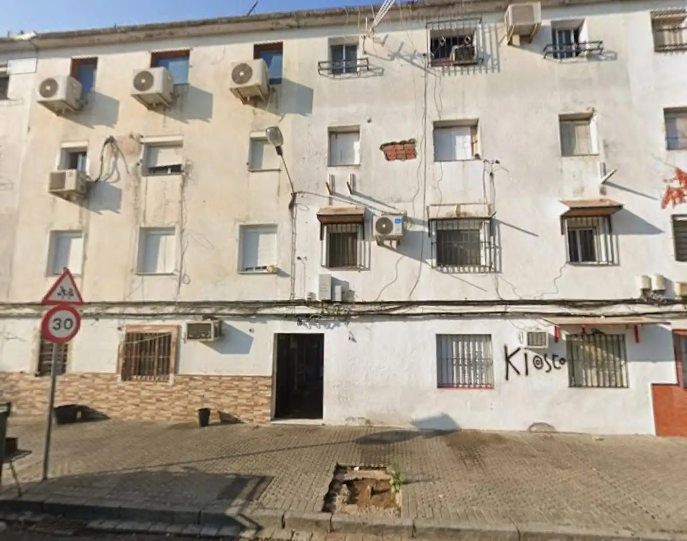 Exterior view of Houses for sale in Sevilla