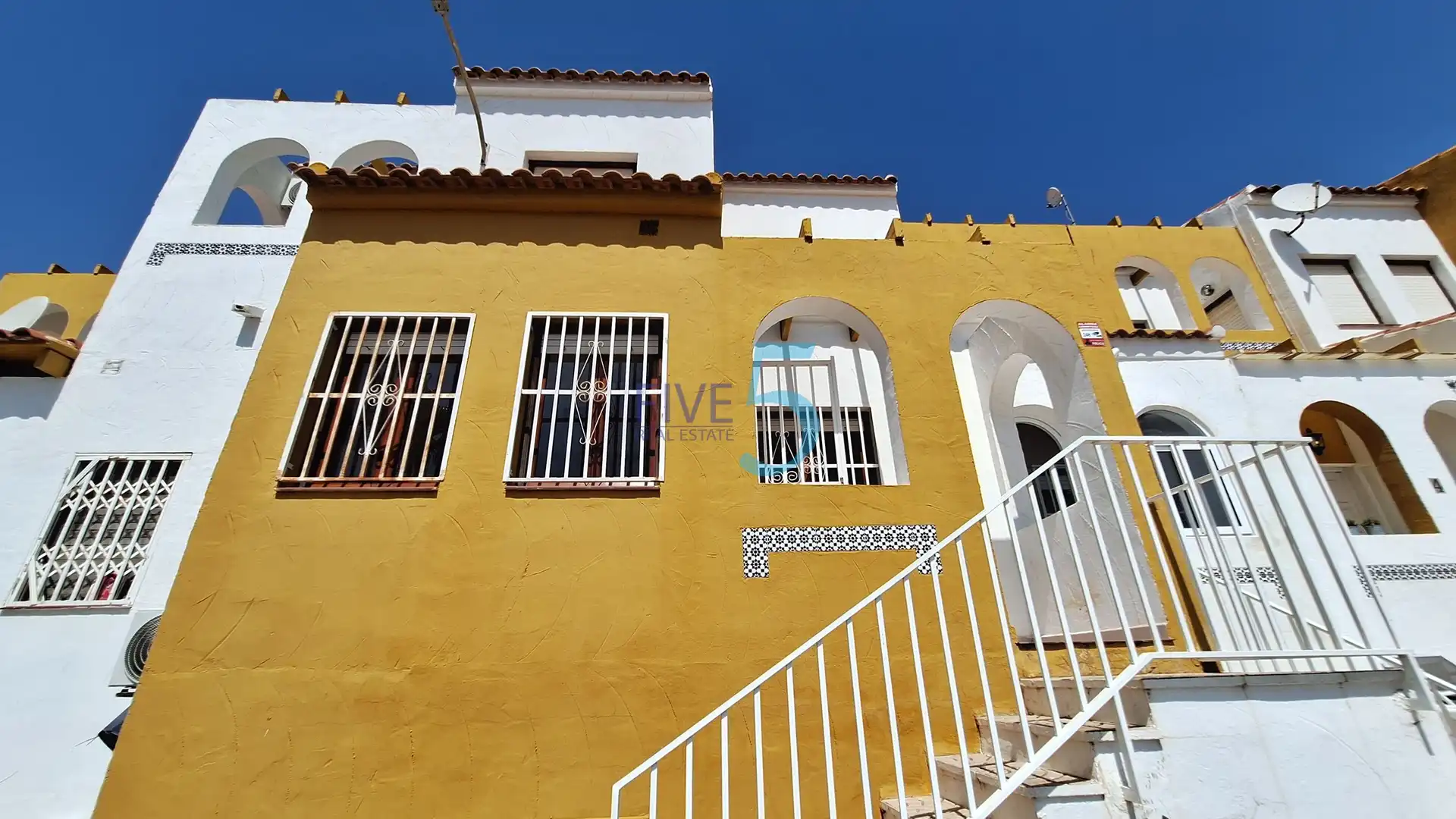 Exterior view of Houses for sale in Rojales  with Terrace, Swimming Pool and Balcony