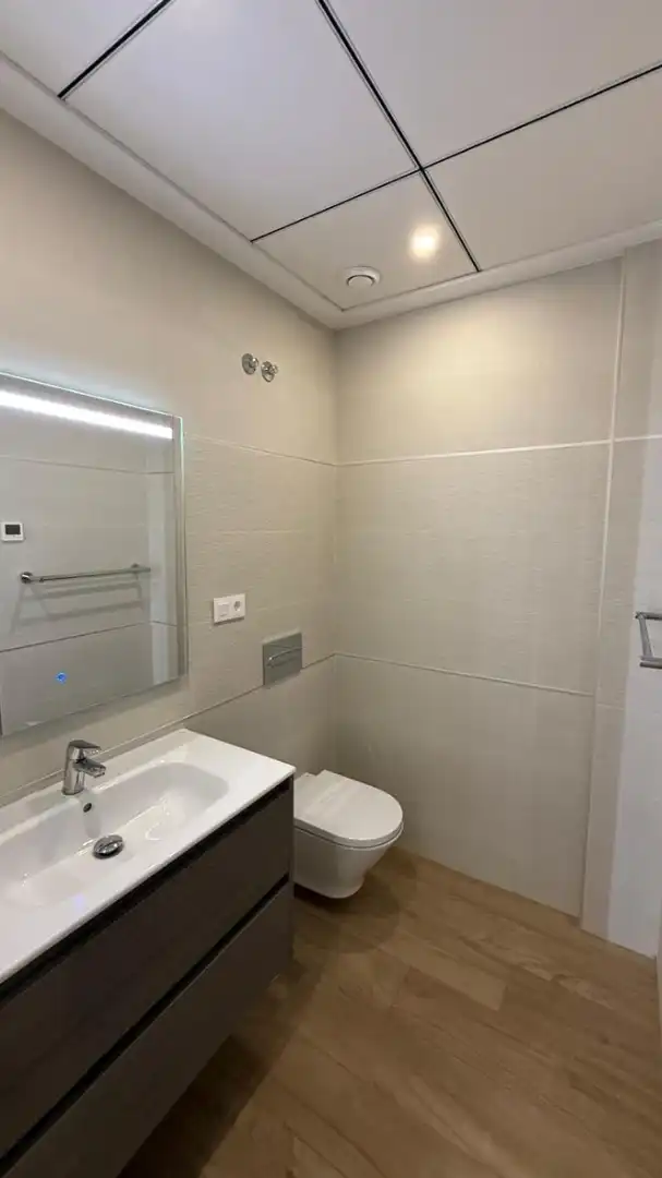 Baño de Planta baja de alquiler en Finestrat con Aire acondicionado, Calefacción y Trastero