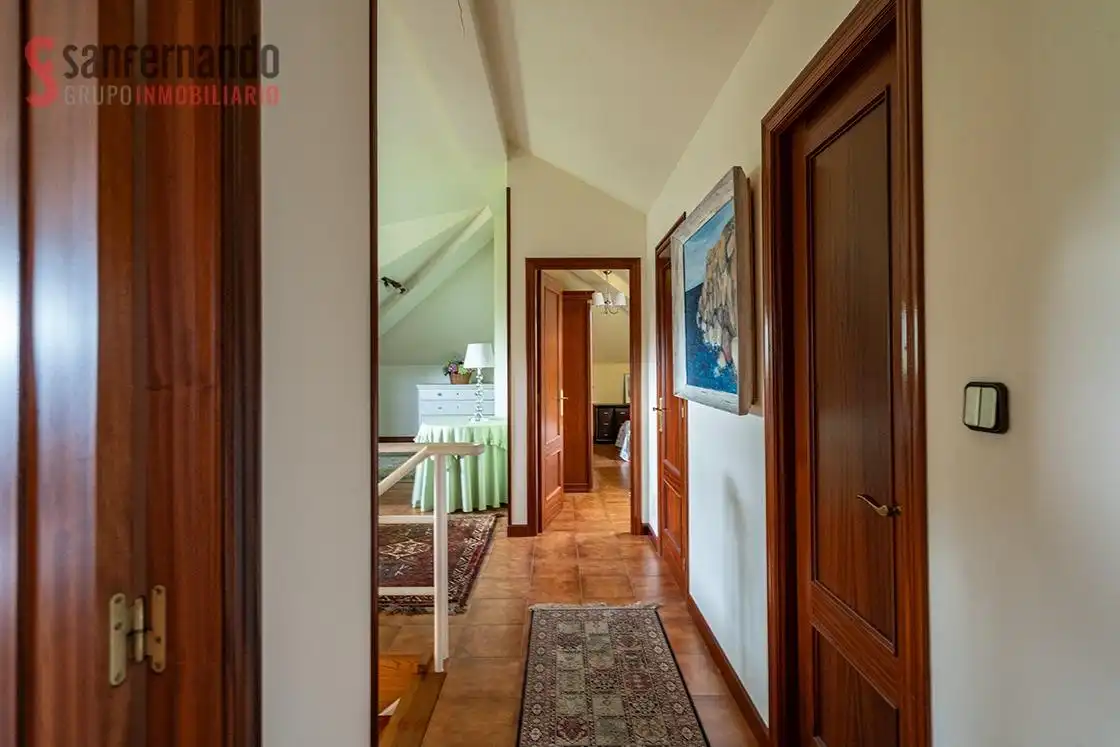 Casa o chalet en venta en Torrelavega  con Calefacción, Jardín privado y Terraza