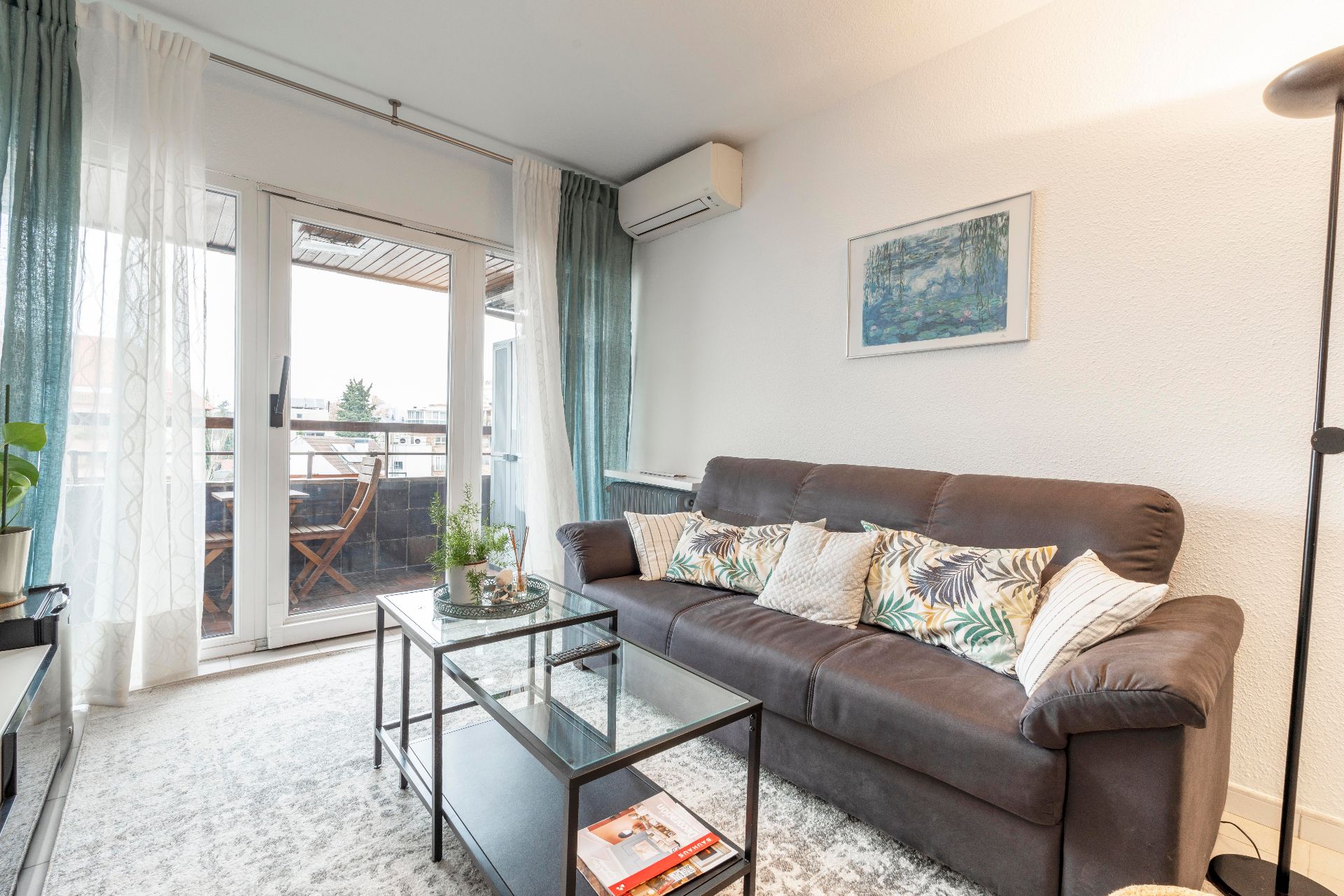 Balcony of Flat to rent in  Madrid Capital  with Air Conditioner, Heating and Parquet flooring