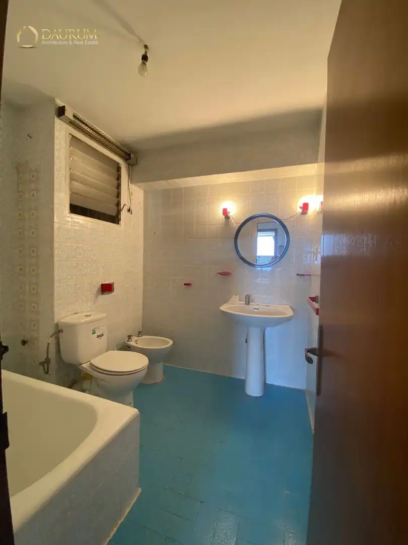 Baño de Piso en venta en Mislata con Terraza