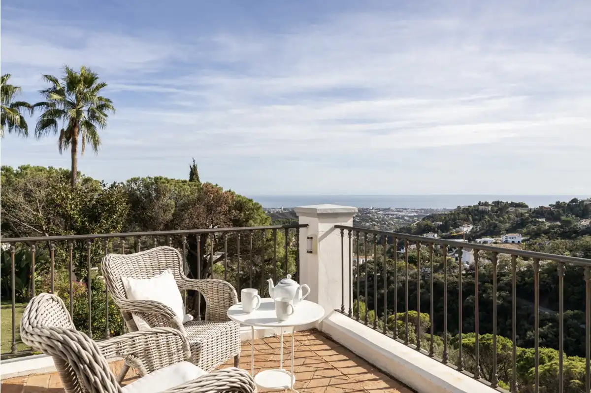 Terrace of Detached homes for sale in Benahavís  with Air Conditioner, Terrace and Jacuzzi