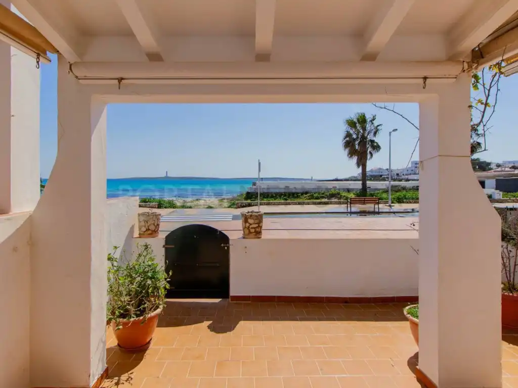 Außenansicht von Wohnungen zum Verkauf in Sant Lluís