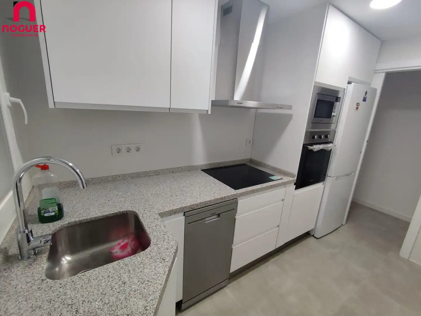 Cocina de Piso de alquiler en Córdoba con Aire acondicionado, Calefacción y Amueblado