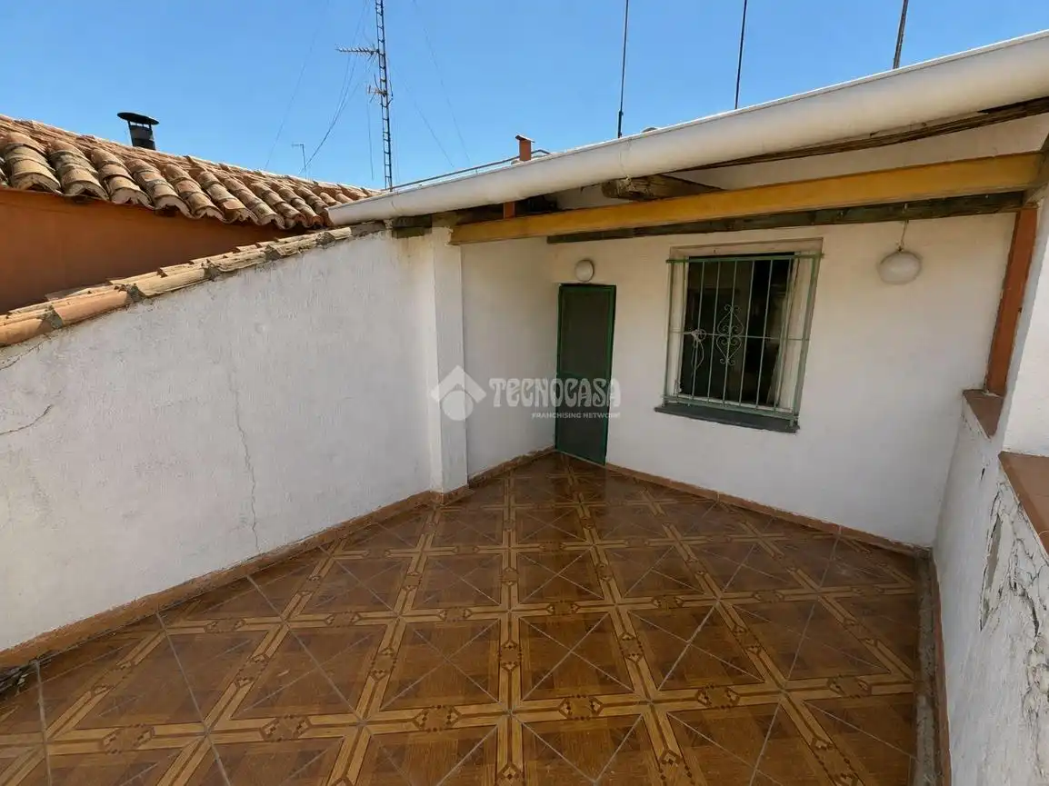 Vista exterior de Piso en venta en Madrid