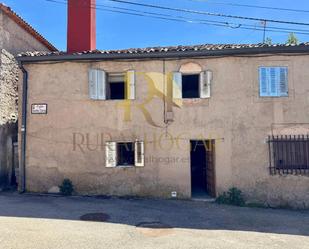 Exterior view of House or chalet for sale in Cantalojas
