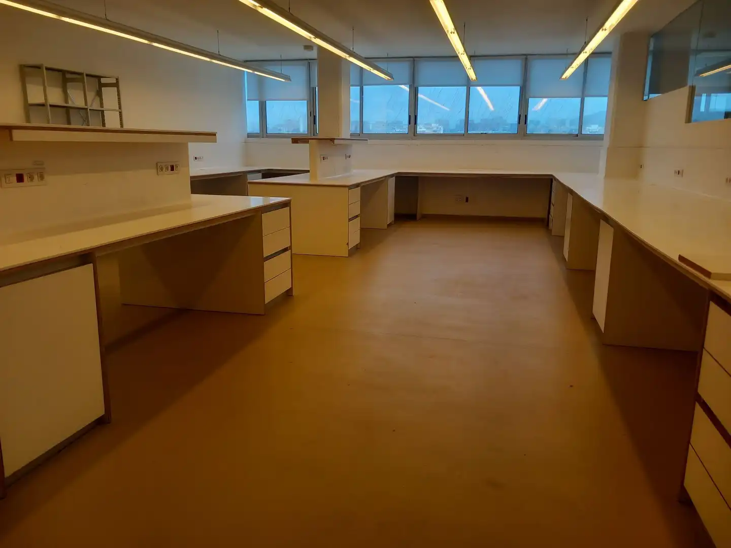 Nau industrial de lloguer a Centre - Sant Josep - Sanfeliu, imagen 2