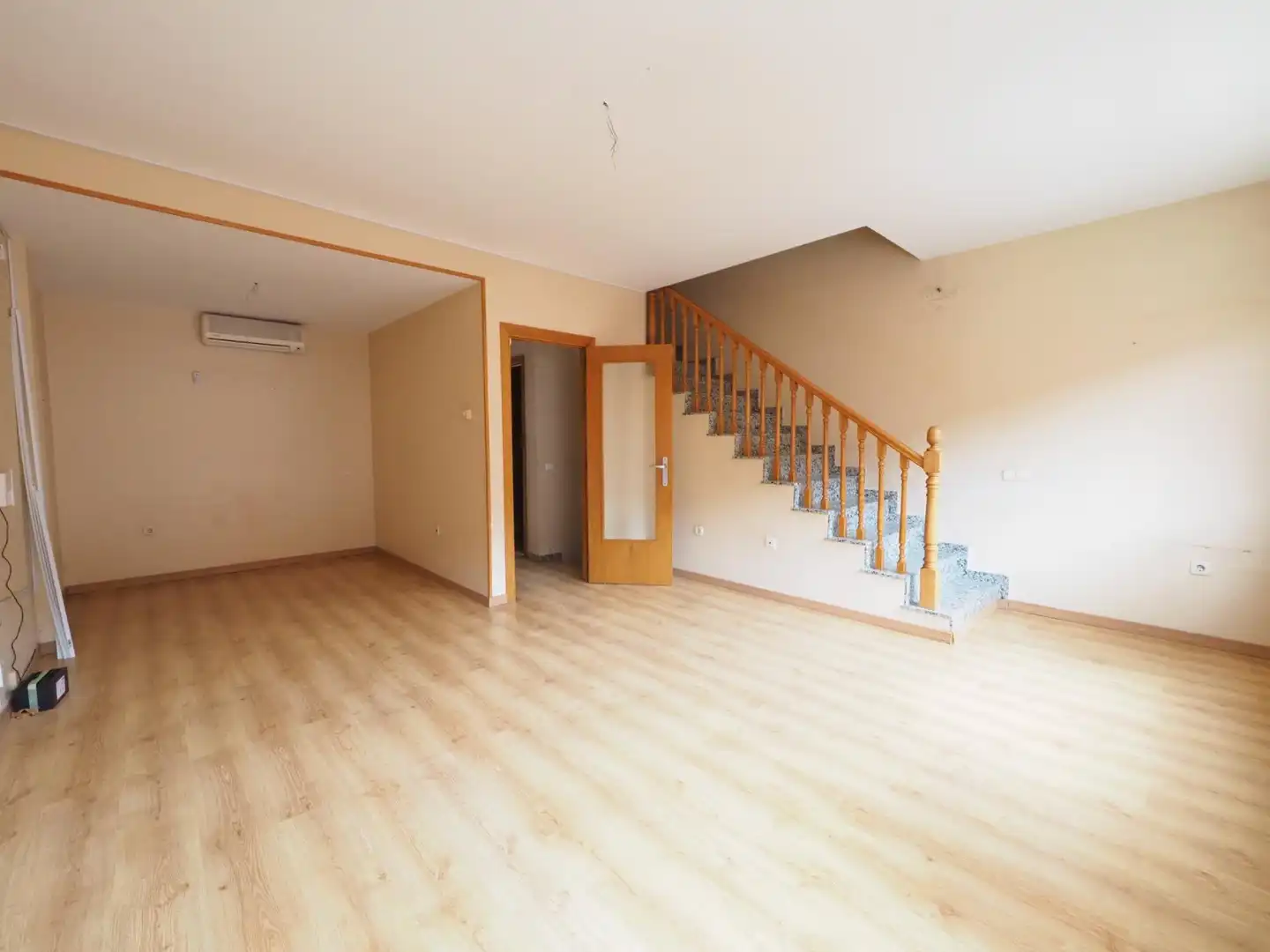 Casa adosada en venta en Terrassa con Aire acondicionado y Parquet