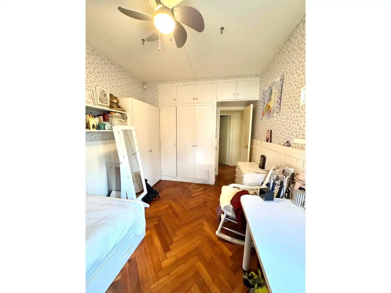Flat for sale in Calle Joan Oliver, L'Eixample