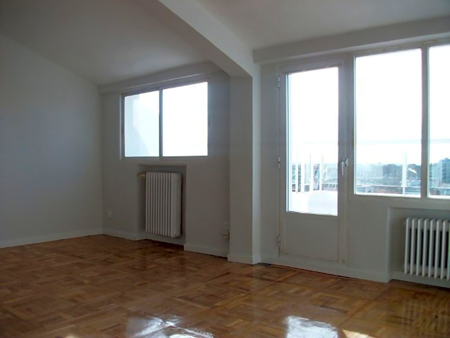 Bedroom of Attic to rent in  Madrid Capital  with Air Conditioner, Heating and Parquet flooring