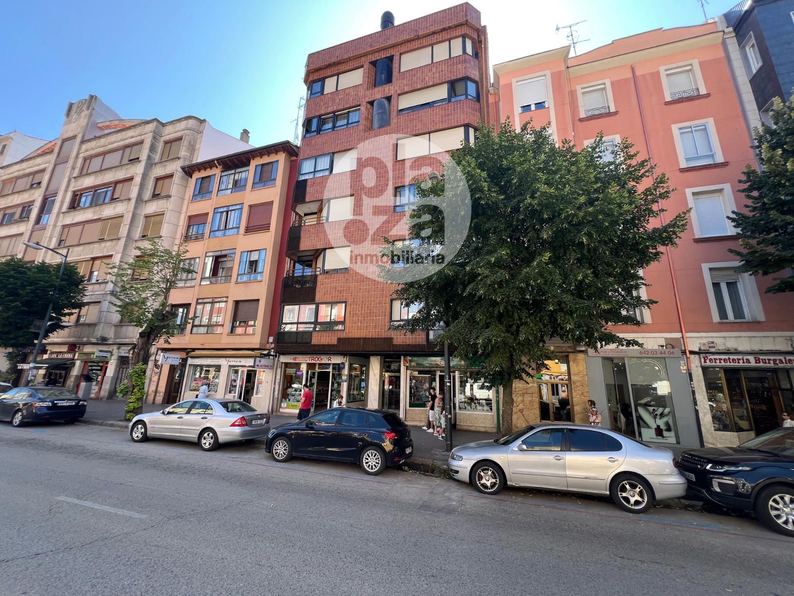 Exterior view of Flat for sale in Burgos Capital  with Heating, Terrace and Storage room